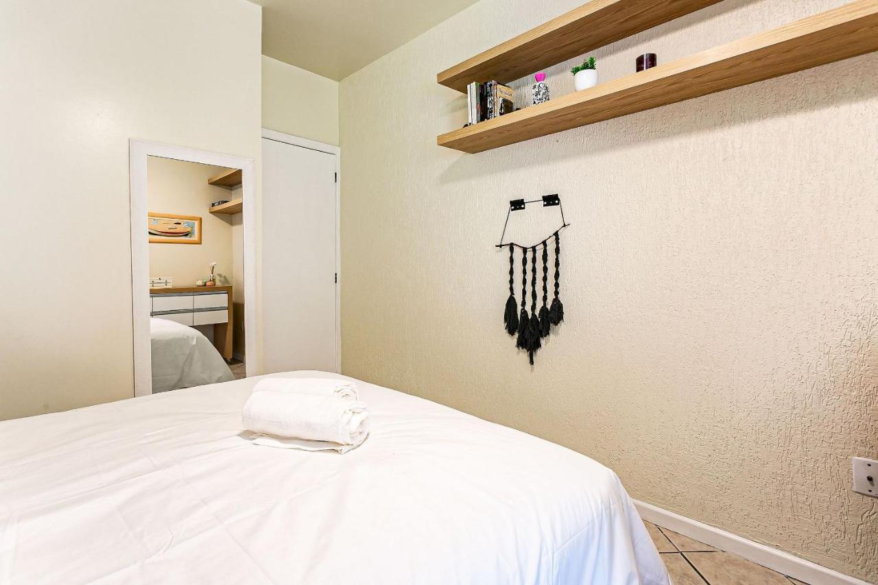 Apto Com Sacada E Churrasq 260M Praia Brava Coi302 Florianópolis Exteriör bild